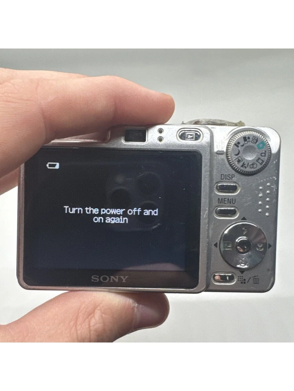 Sony Cyber-Shot DSC-W55 7.2MP Digital Camera Silver For PARTS - Powers On